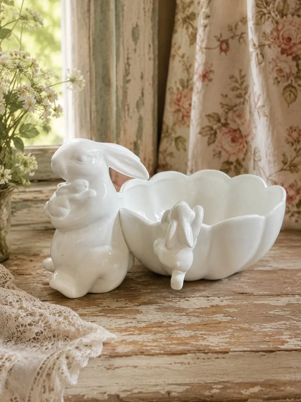 Charming 'Mom Rabbit With Cutie Bunnies' Candy Serving Bowl